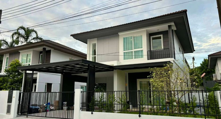 For rent 3 bedrooms house in Mueang Phuket, Phuket