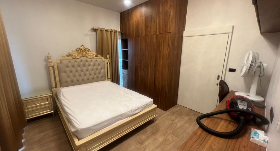 ขาย 4 ห้องนอน บ้านเดี่ยว ใน บางกะปิ, กรุงเทพฯ