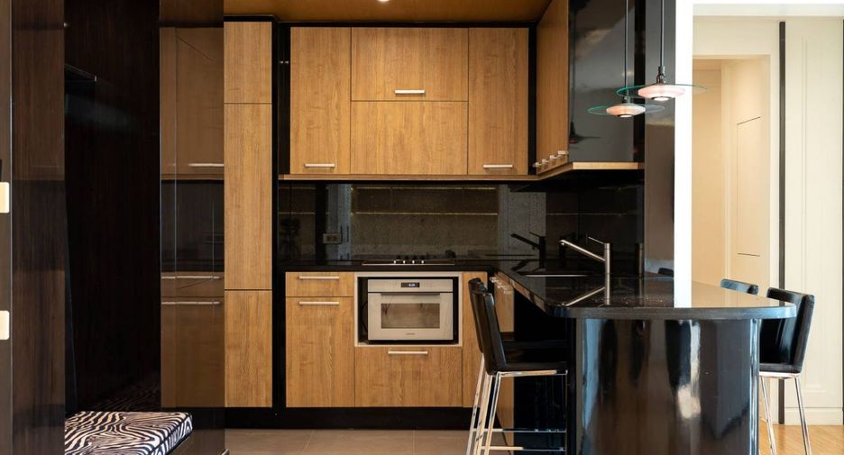 Condo en alquiler de 2 habitaciones en Sathon, Bangkok
