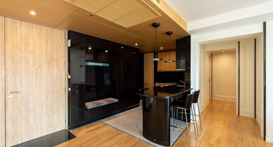 Condo en alquiler de 2 habitaciones en Sathon, Bangkok