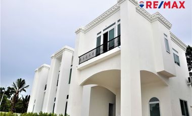 Casa en venta de 4 habitaciones en Huay Yai, Pattaya