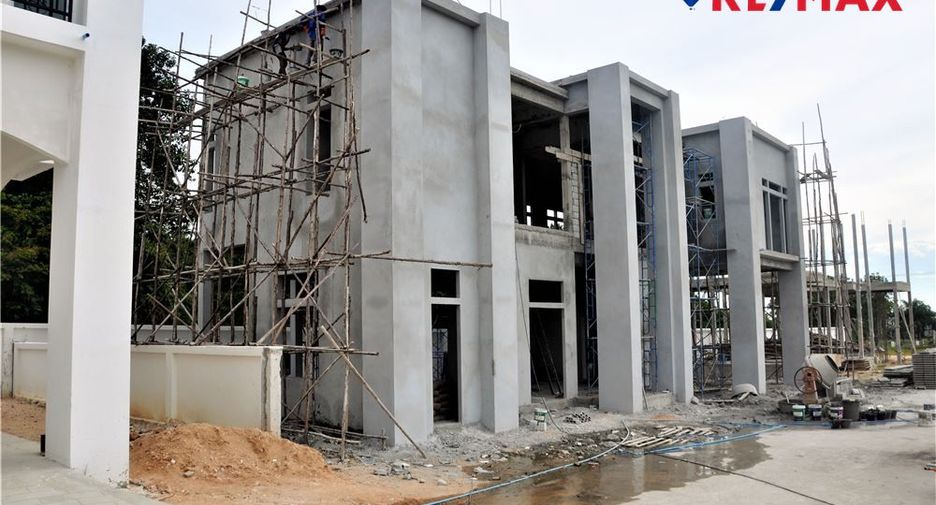 Casa en venta de 4 habitaciones en Huay Yai, Pattaya