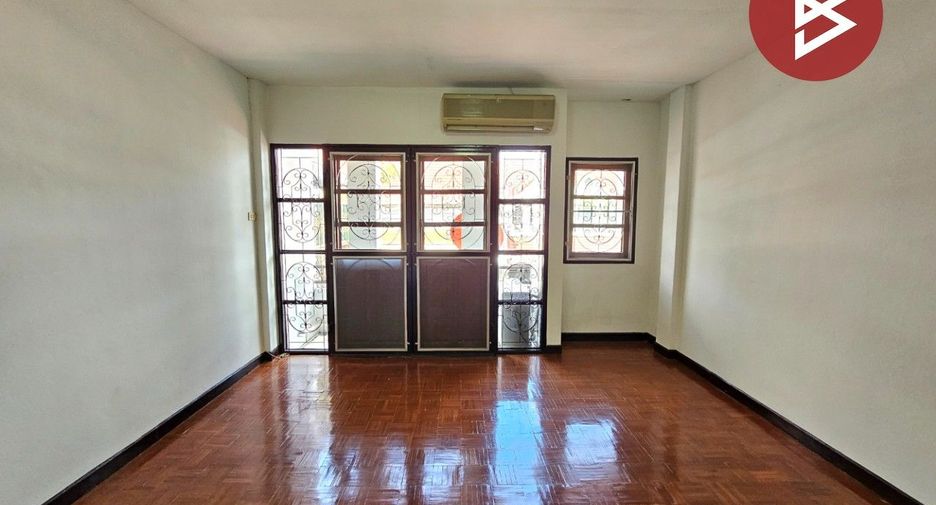 出售 2 卧室 联排别墅 在 Mueang Chon Buri, Chon Buri
