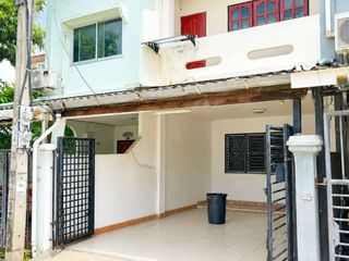 À vendre 3 chambres maison de ville à Mueang Nonthaburi, Nonthaburi