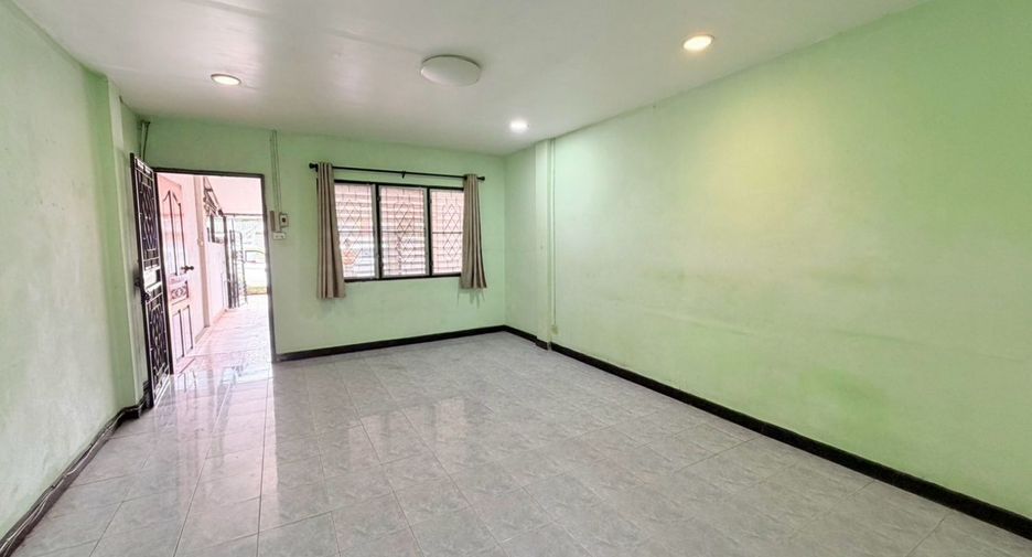 À vendre 3 chambres maison de ville à Mueang Nonthaburi, Nonthaburi