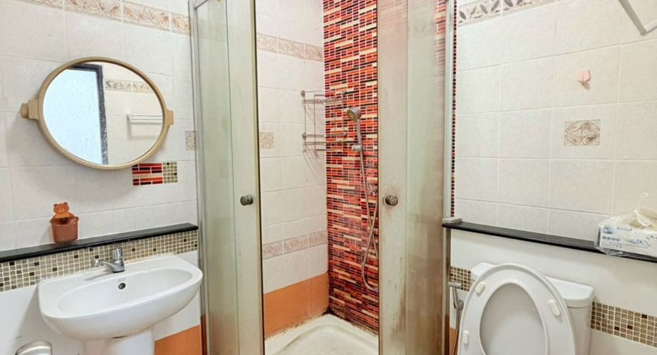 À vendre 3 chambres maison de ville à Mueang Nonthaburi, Nonthaburi