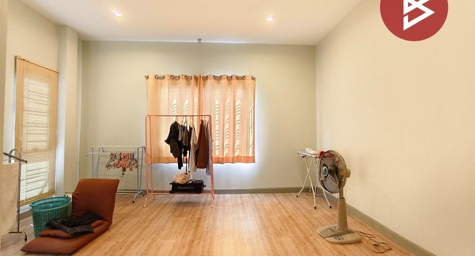 For sale 3 bedrooms house in Mueang Rayong, Rayong