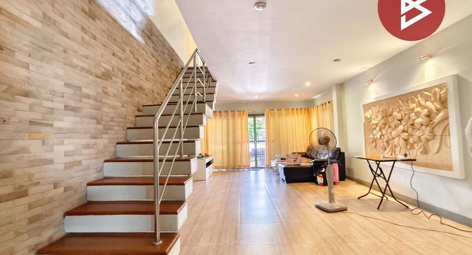 For sale 3 bedrooms house in Mueang Rayong, Rayong