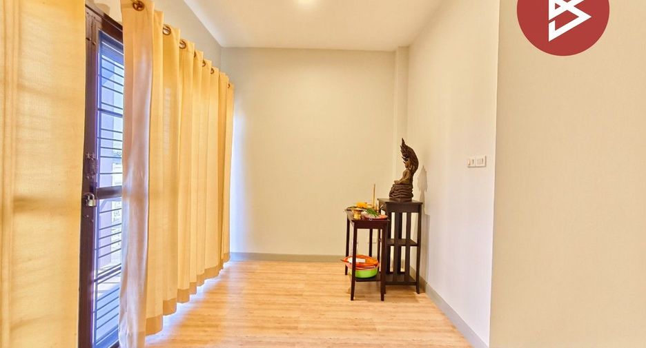 For sale 3 bedrooms house in Mueang Rayong, Rayong