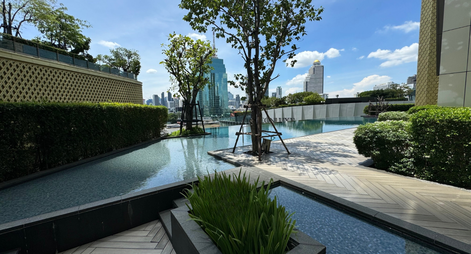 Oficina en alquiler de 3 habitaciones en Khlong San, Bangkok