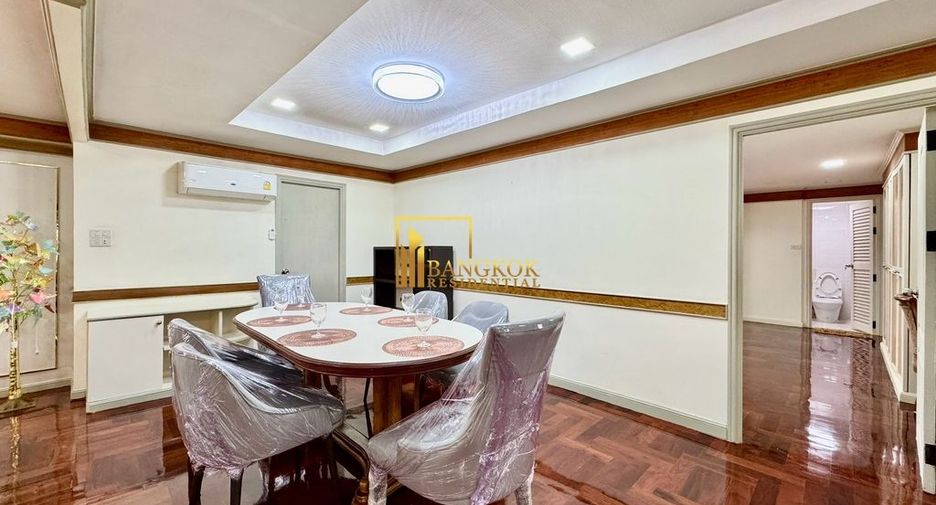 Apartamento en alquiler de 3 habitaciones en Watthana, Bangkok