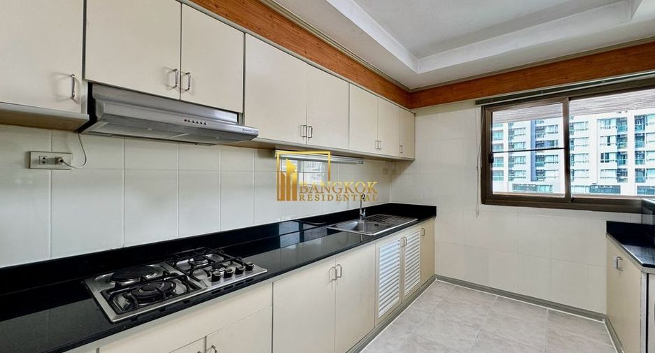 Apartamento en alquiler de 3 habitaciones en Watthana, Bangkok
