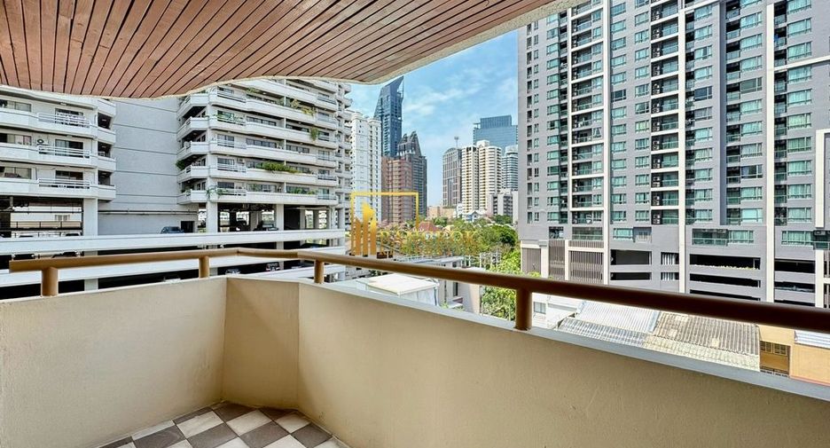 Apartamento en alquiler de 3 habitaciones en Watthana, Bangkok