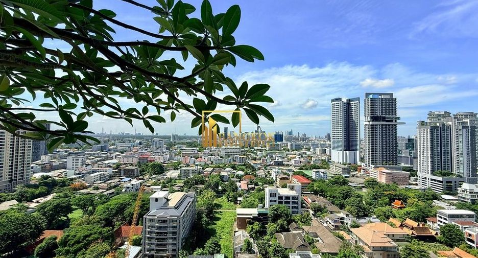Condo en alquiler y en venta de 3 habitaciones en Sathon, Bangkok