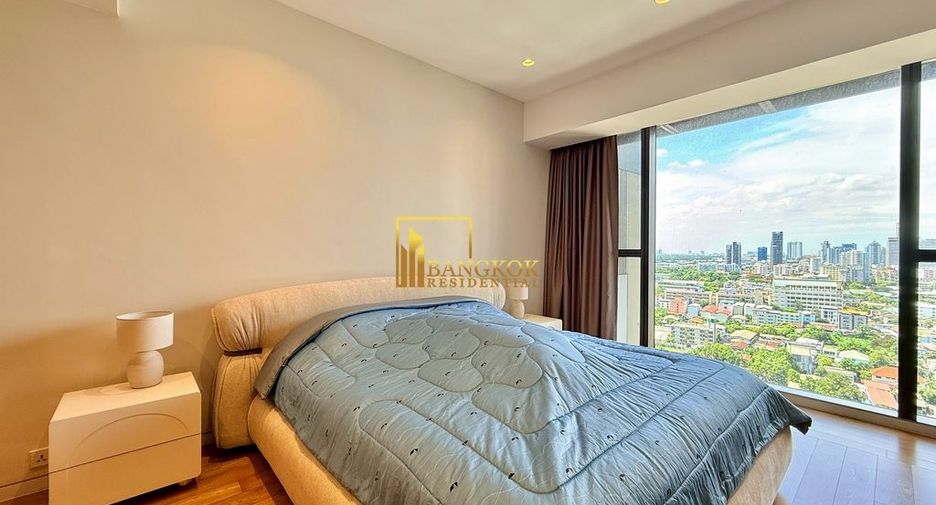 Condo en alquiler y en venta de 3 habitaciones en Sathon, Bangkok