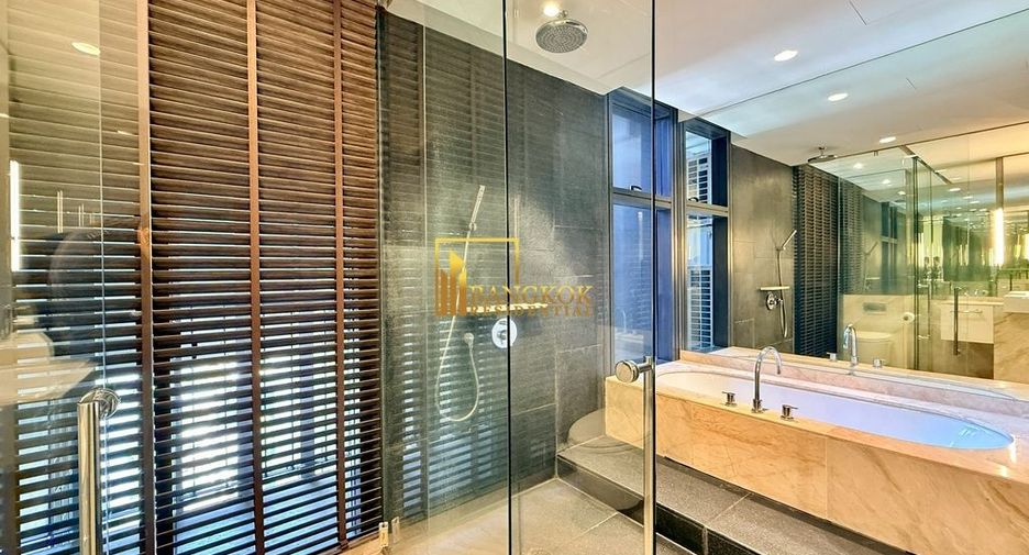 Condo en alquiler y en venta de 3 habitaciones en Sathon, Bangkok