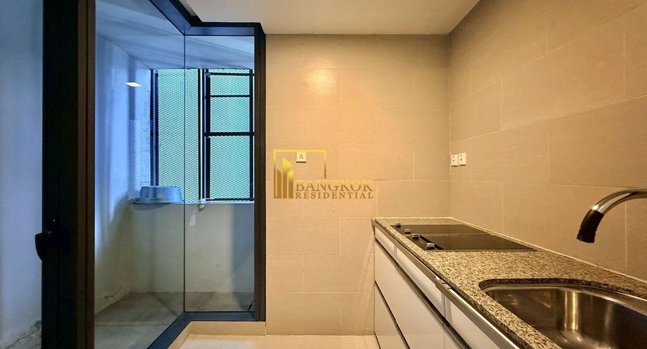 Condo en alquiler y en venta de 3 habitaciones en Sathon, Bangkok