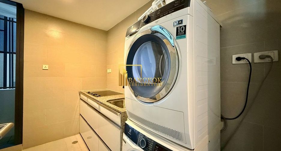 Condo en alquiler y en venta de 3 habitaciones en Sathon, Bangkok
