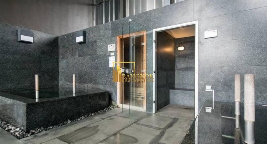 Condo en alquiler y en venta de 3 habitaciones en Sathon, Bangkok