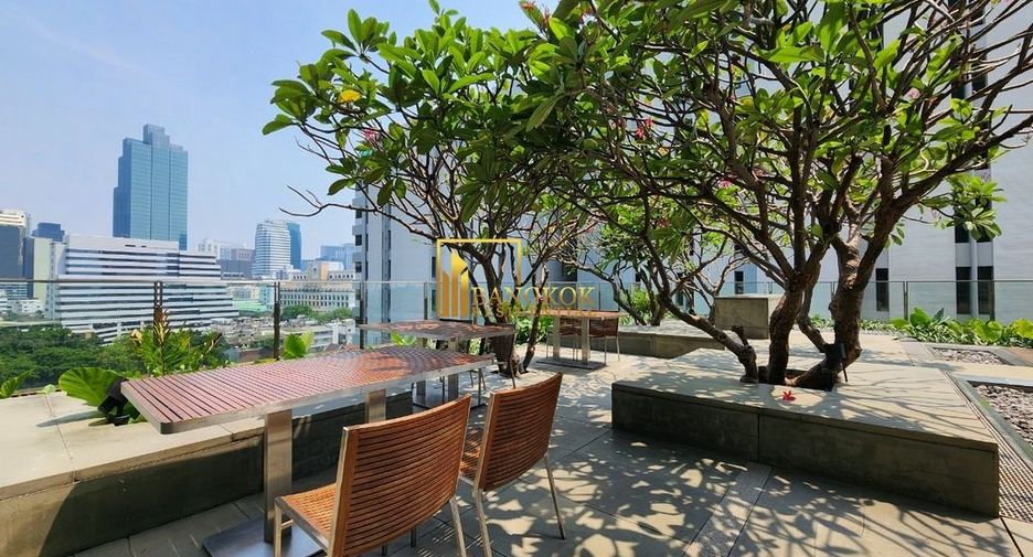 Condo en alquiler y en venta de 3 habitaciones en Sathon, Bangkok
