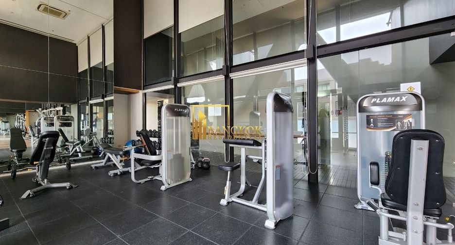Condo en alquiler y en venta de 3 habitaciones en Sathon, Bangkok