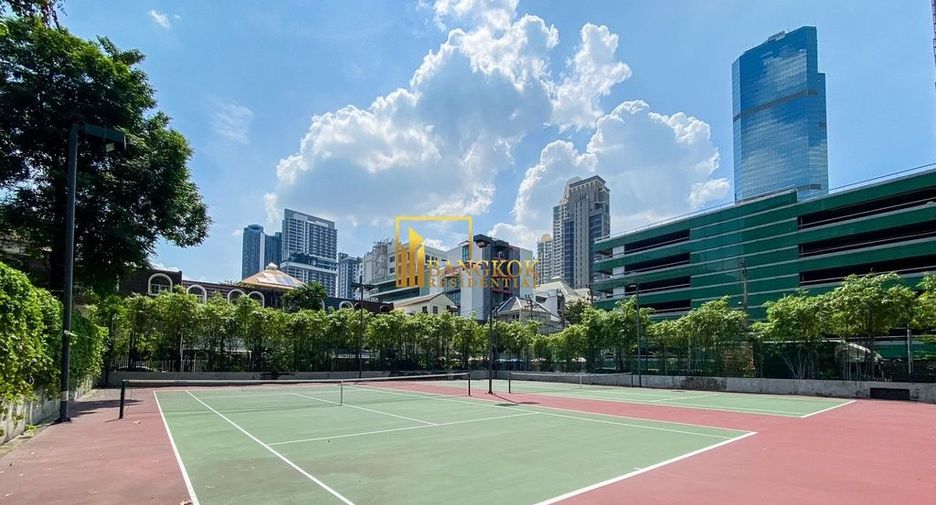 Condo en alquiler y en venta de 3 habitaciones en Sathon, Bangkok