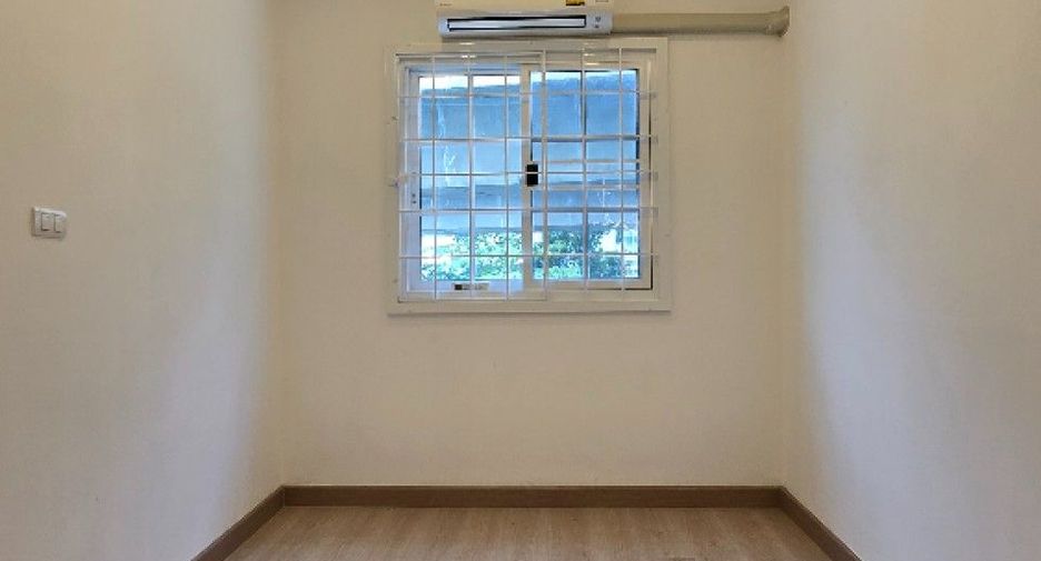 For sale 2 bedrooms townhouse in Pak Kret, Nonthaburi