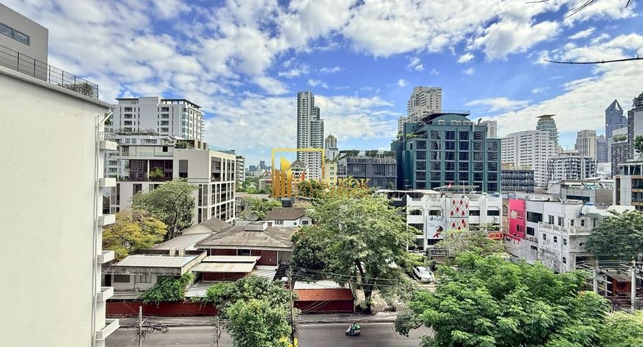À louer 3 chambres condo à Watthana, Bangkok