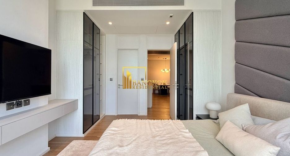 For rent 2 bedrooms condo in Pathum Wan, Bangkok