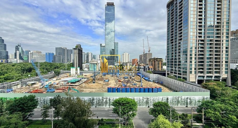 For rent 2 bedrooms condo in Pathum Wan, Bangkok