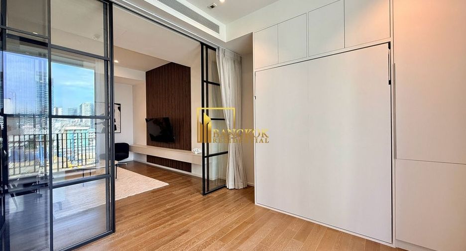 For rent 2 bedrooms condo in Pathum Wan, Bangkok