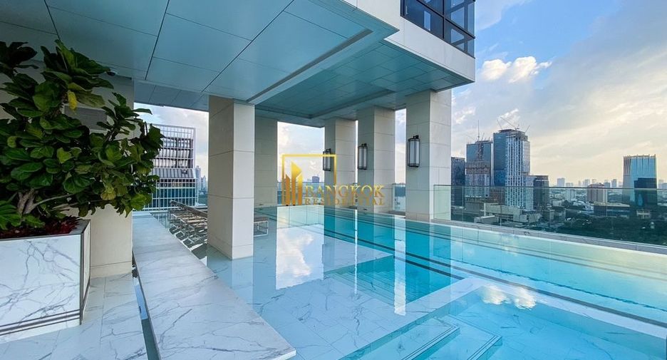 For rent 2 bedrooms condo in Pathum Wan, Bangkok
