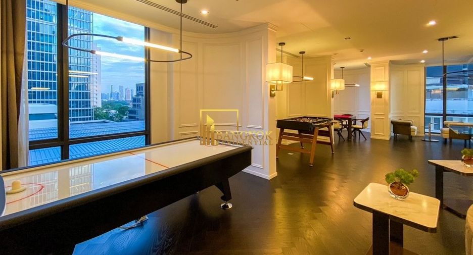 For rent 2 bedrooms condo in Pathum Wan, Bangkok