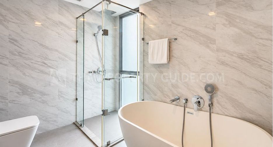 Wohnung zur Miete mit 3 Zimmer in Watthana, Bangkok