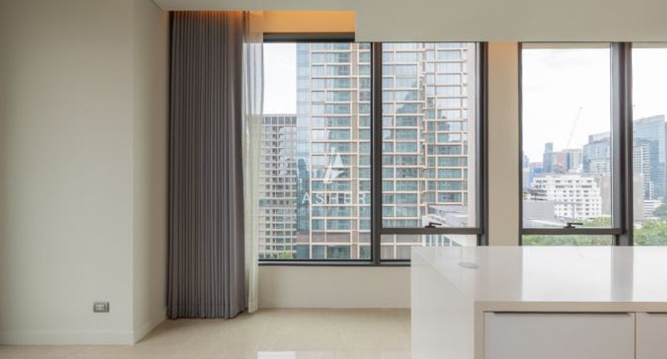 For rent 2 bedrooms condo in Pathum Wan, Bangkok