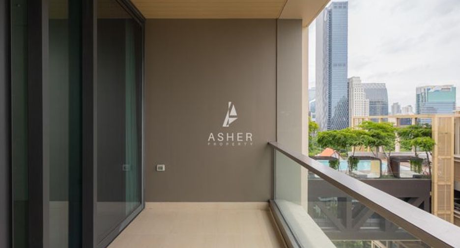 For rent 2 bedrooms condo in Pathum Wan, Bangkok