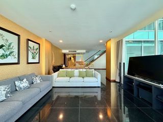 For rent 3 ベッドルーム condo in Khlong Toei, Bangkok