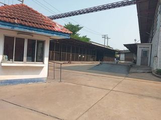 Аренда 2 спальни склад в Phra Samut Chedi, Самутпракан
