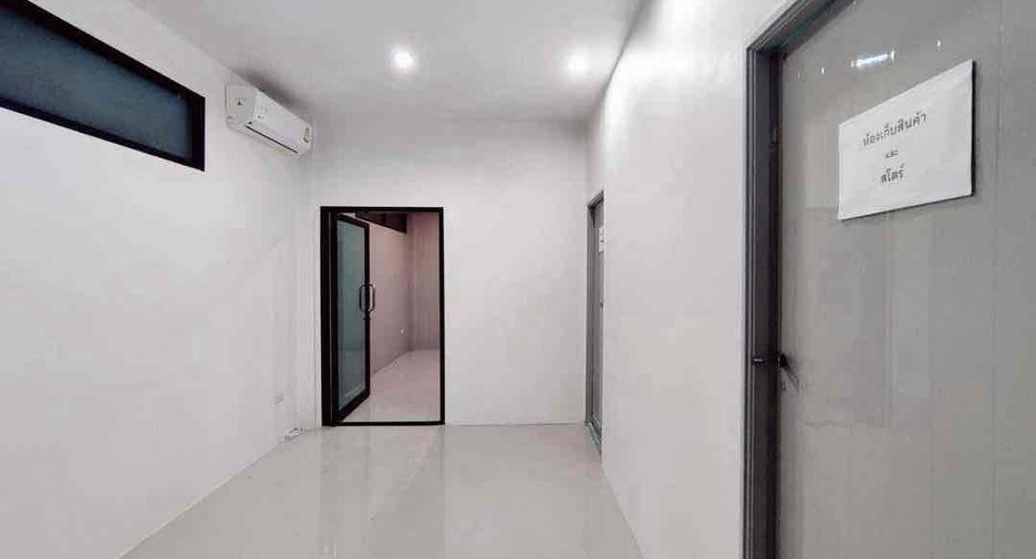 For rent 2 ベッドルーム retail Space in Lam Luk Ka, Pathum Thani