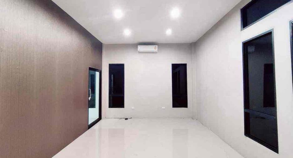 For rent 2 ベッドルーム retail Space in Lam Luk Ka, Pathum Thani