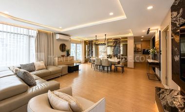 For rent 3 bedrooms condo in Pathum Wan, Bangkok