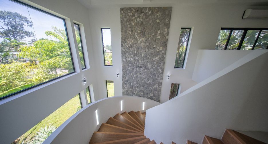 For sale 4 bedrooms house in Huay Yai, Pattaya