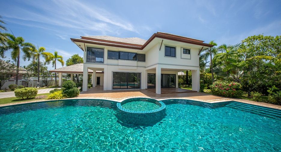 For sale 4 bedrooms house in Huay Yai, Pattaya