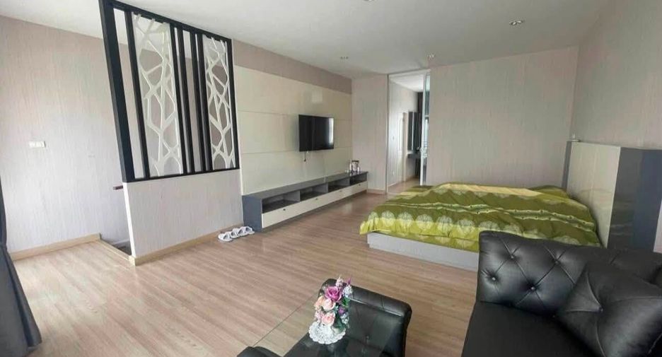 Reihenhaus zur Miete mit 3 Zimmer in Lat Phrao, Bangkok