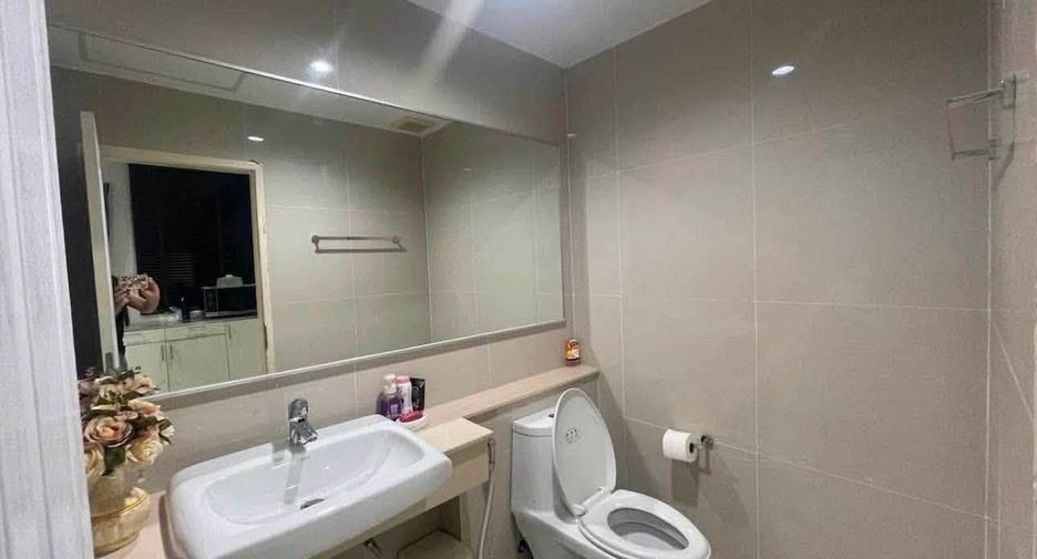 Reihenhaus zur Miete mit 3 Zimmer in Lat Phrao, Bangkok