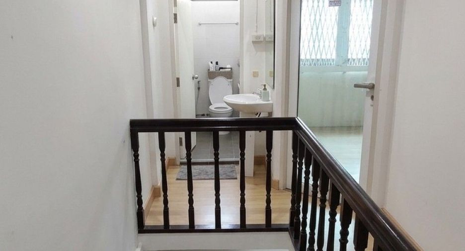 Reihenhaus zum Kauf mit 3 Zimmer in Mueang Nonthaburi, Nonthaburi