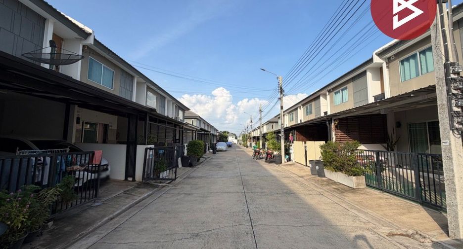 出售 3 卧室 联排别墅 在 Bang Yai, Nonthaburi