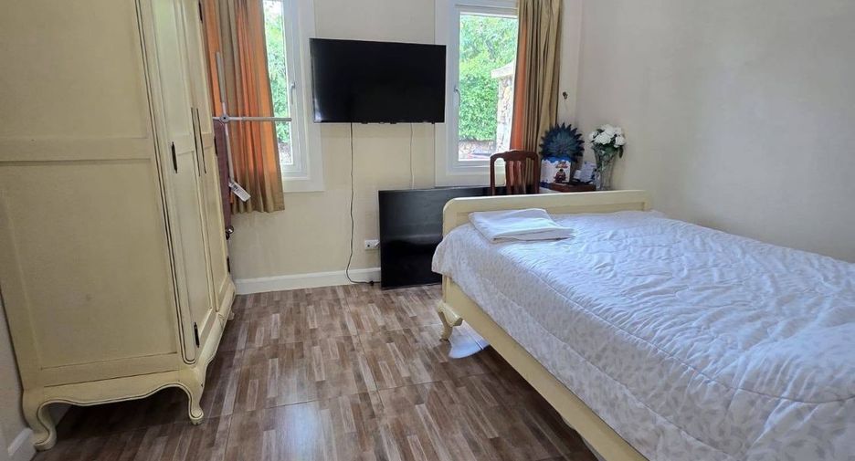 For rent 3 bedrooms villa in Bang Lamung, Chonburi
