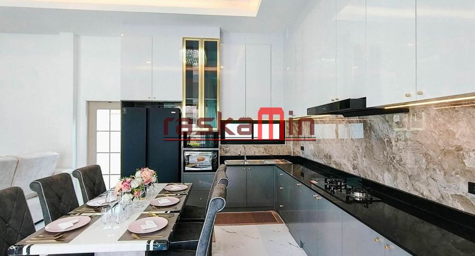 Haus zum Kauf mit 4 Zimmer in Bang Lamung, Chonburi