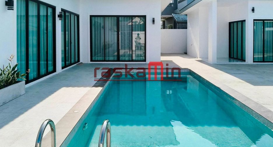 Haus zum Kauf mit 4 Zimmer in Bang Lamung, Chonburi